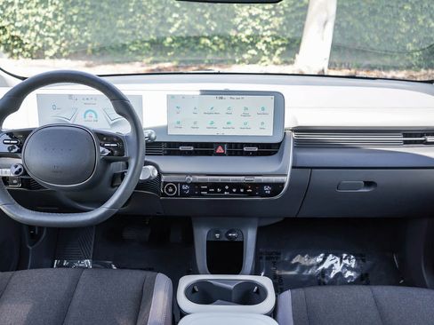 Used 2024 Hyundai Ioniq 5 SEL RWD image 12