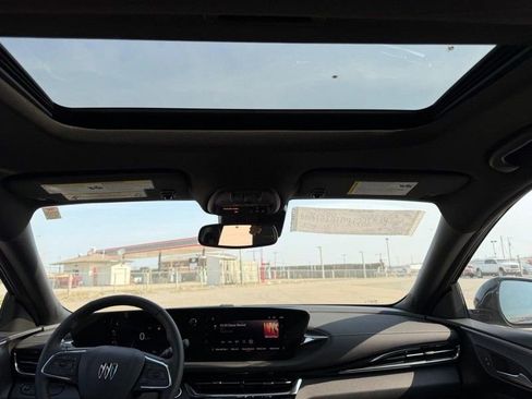 New 2026 Buick Envista Avenir image 9