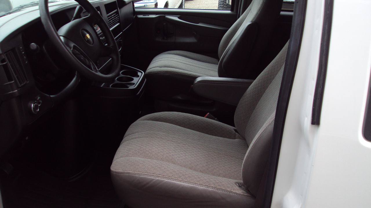 Used 2014 Chevrolet Express 1500 LT w/ LT Preferred Equipment Group AWD/4WD image 18