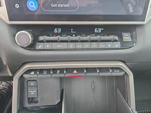 Used 2025 Toyota Tundra Limited image 22