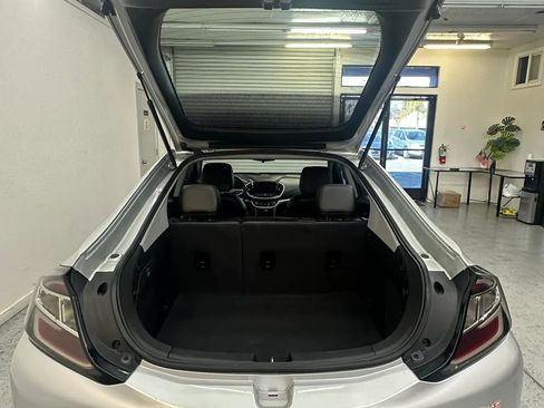 Used 2017 Chevrolet Volt LT w/ Comfort Package image 58