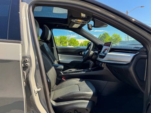 Used 2024 Jeep Compass Limited w/ Elite Group AWD/4WD image 12
