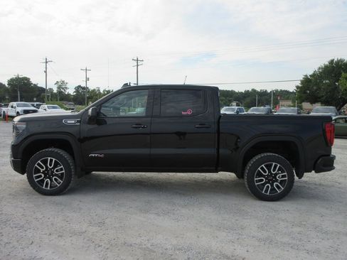 New 2026 GMC Sierra 1500 AT4 w/ AT4 Premium Package image 9