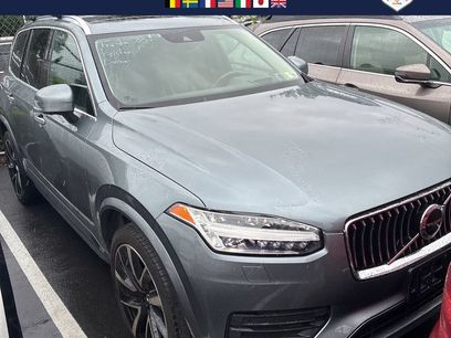 Used 2020 Volvo XC90 T6 Momentum w/ Protection Package Premier
