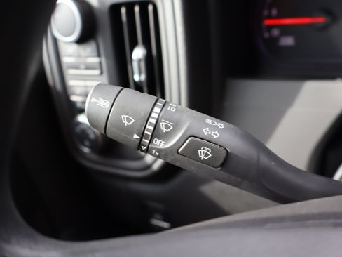 Certified 2025 Chevrolet Silverado 2500 Custom w/ Custom Value Package image 23