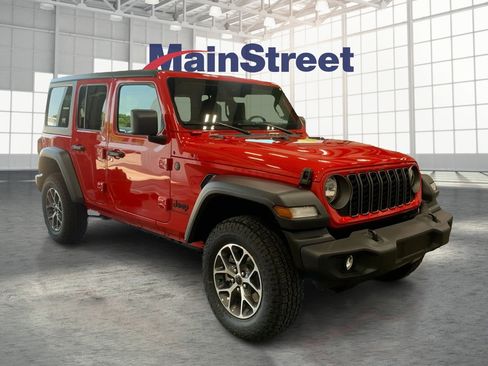 Used 2025 Jeep Wrangler Sport S image 7