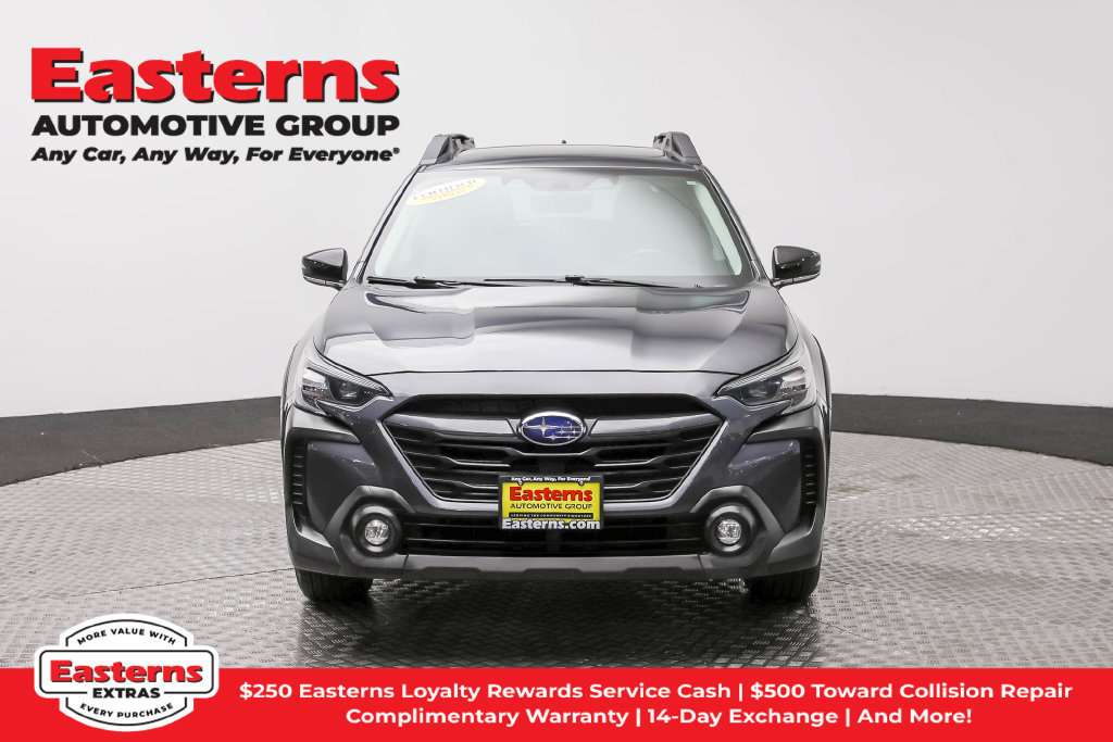 Used 2023 Subaru Outback Limited AWD/4WD image 3