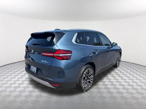 Used 2025 BMW X3 xDrive30i w/ Premium Package AWD/4WD image 4