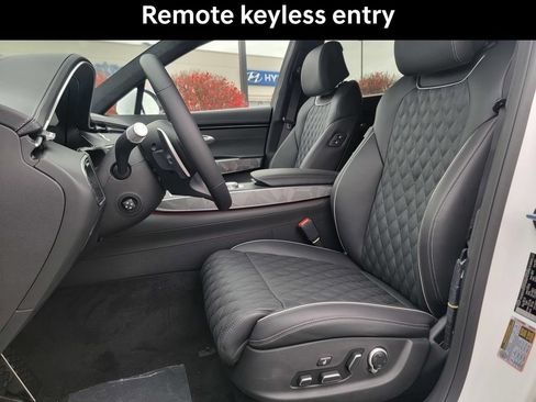 New 2025 Genesis GV70 3.5T Sport w/ Sport Advanced Package AWD/4WD image 14