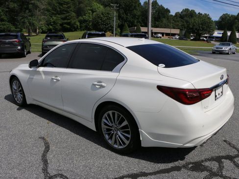 Used 2024 INFINITI Q50 Luxe w/ Cargo Package RWD image 3