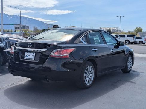 Used 2015 Nissan Altima 2.5 S w/ Power Driver Seat Package FWD image 4
