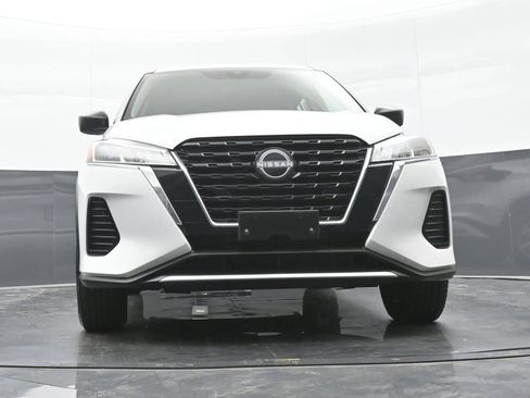 Used 2022 Nissan Kicks S FWD image 42