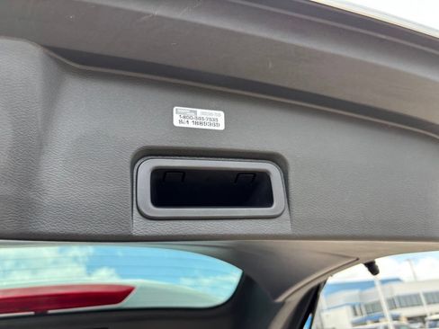 Used 2023 Nissan Rogue SV FWD image 17