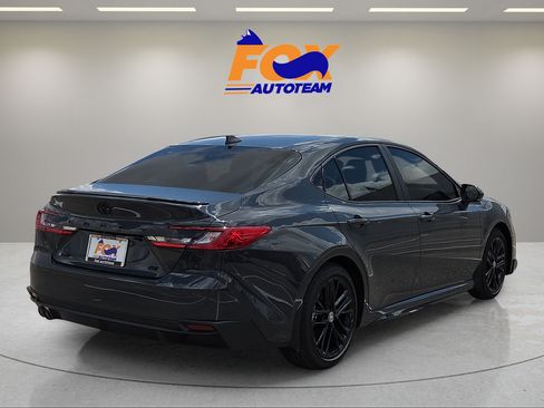 New 2026 Toyota Camry SE FWD image 4