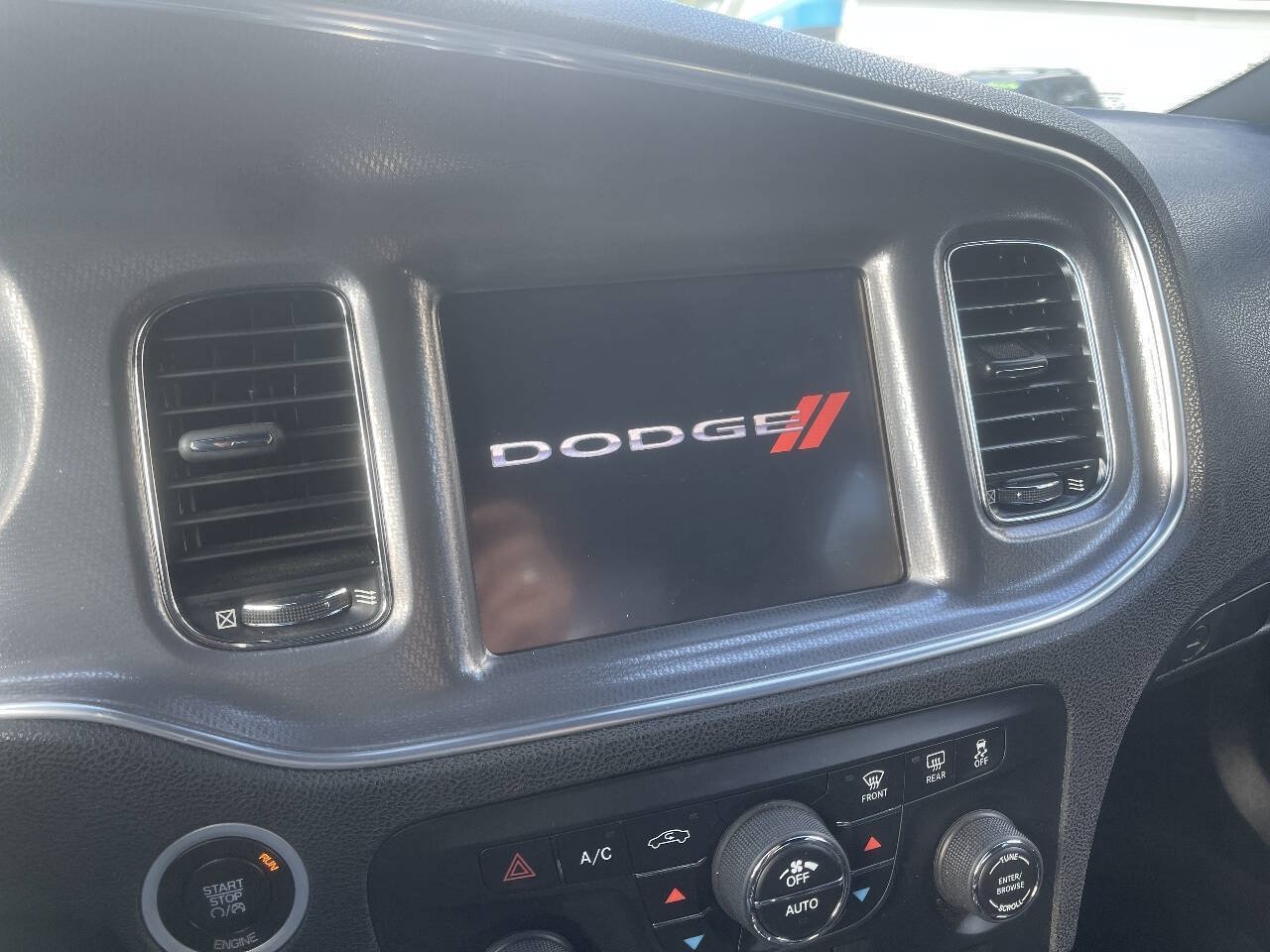 Used 2014 Dodge Charger SXT Plus RWD image 17