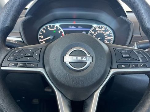 Used 2023 Nissan Altima 2.5 SV image 22