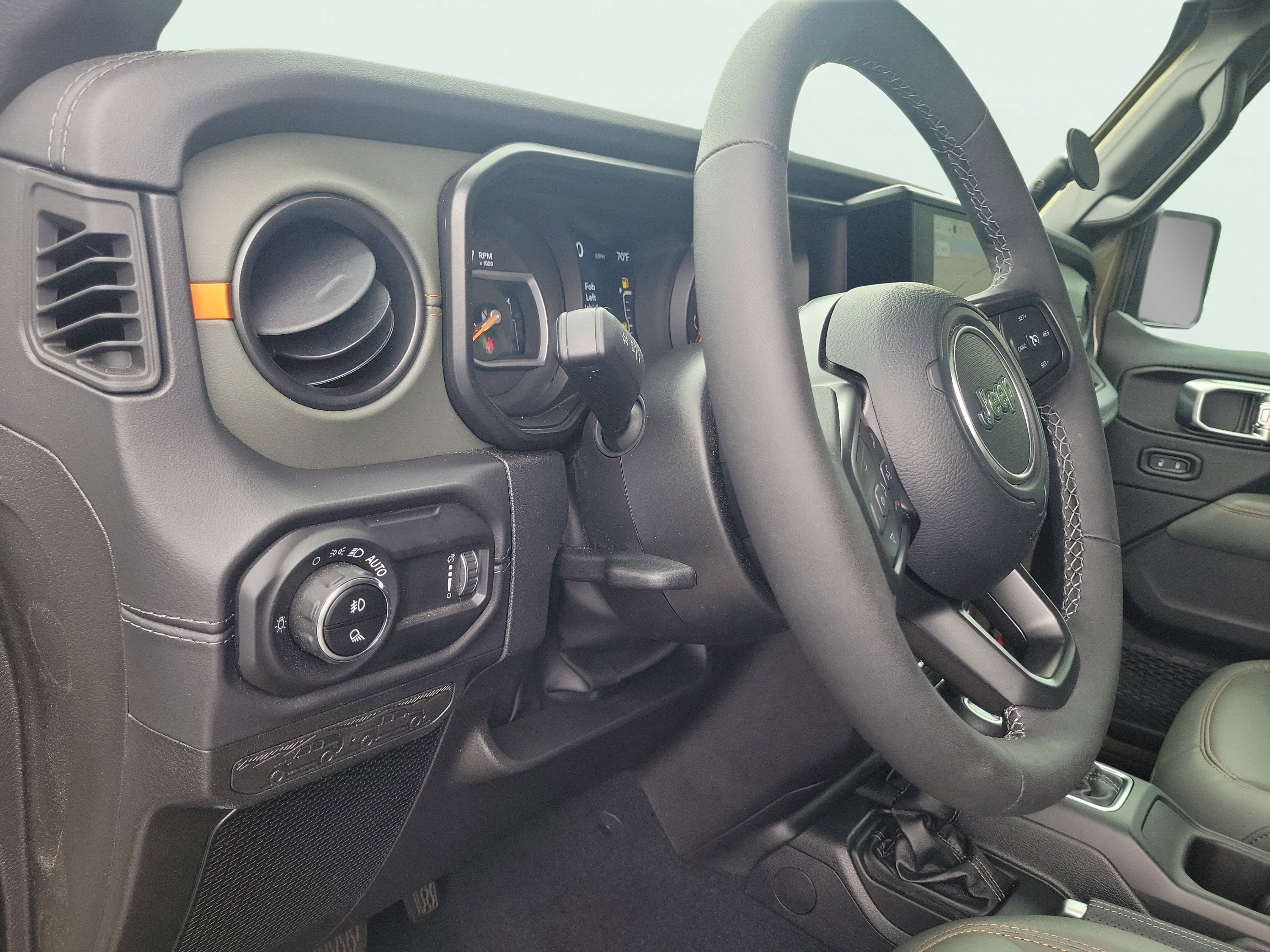 New 2026 Jeep Gladiator Mojave AWD/4WD image 27
