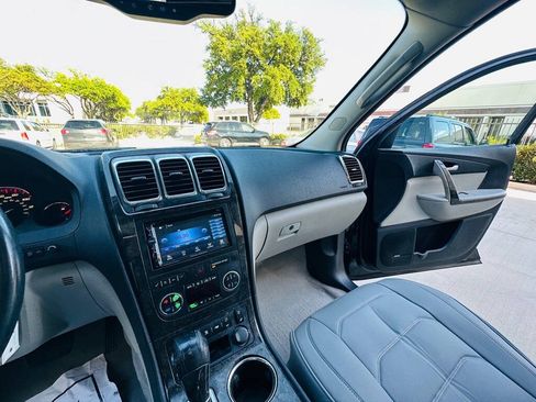 Used 2011 GMC Acadia Denali FWD image 14
