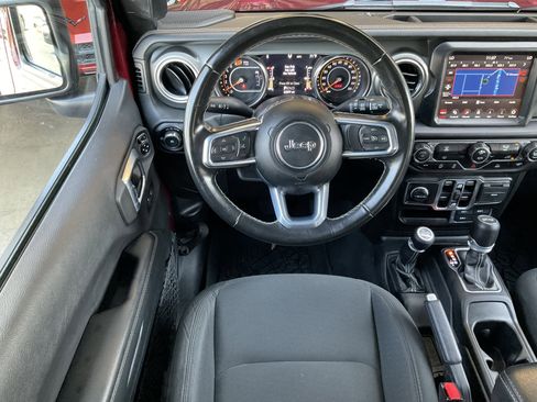 Used 2021 Jeep Wrangler Unlimited Sahara w/ Uconnect 4C Nav & Sound Group image 22