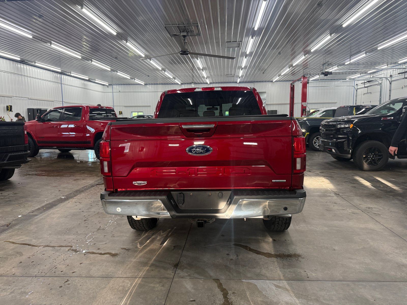 Used 2019 Ford F150 Lariat w/ Equipment Group 502A Luxury AWD/4WD image 6