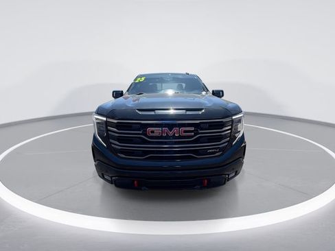 Used 2025 GMC Sierra 1500 AT4 w/ AT4 Premium Package AWD/4WD image 3