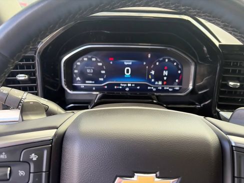 Used 2023 Chevrolet Silverado 1500 LTZ w/ LTZ Premium Package AWD/4WD image 35