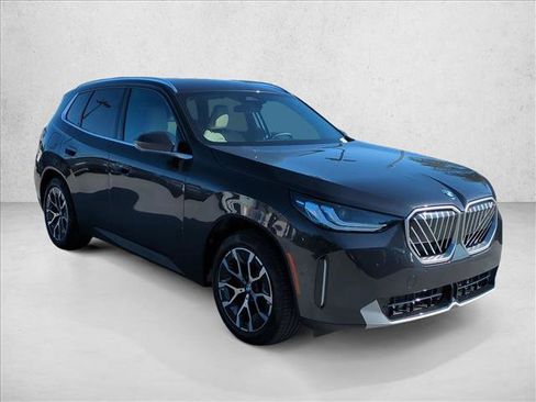 Used 2026 BMW X3 xDrive30i w/ Convenience Package AWD/4WD image 3