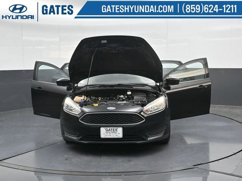 Used 2018 Ford Focus SE image 37