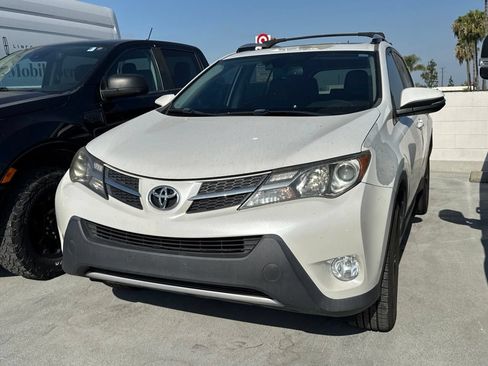 Used 2015 Toyota RAV4 Limited w/ Technology Package FWD image 3