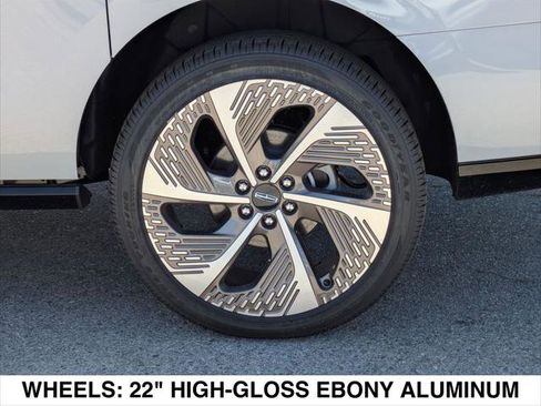 New 2026 Lincoln Navigator L Black Label AWD/4WD image 6
