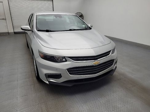 Used 2018 Chevrolet Malibu LT w/ Driver Confidence Package image 14