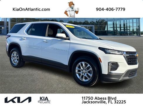 Used 2023 Chevrolet Traverse LS w/ Safety Package image 1