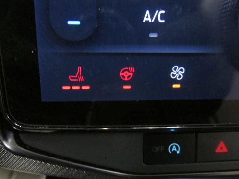 Used 2023 Ford Expedition Platinum image 39