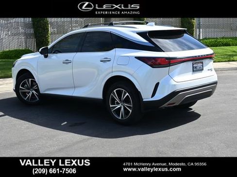 Used 2024 Lexus RX 350 AWD w/ Technology Package image 4