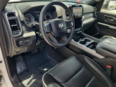 Used 2025 RAM 1500 Laramie AWD/4WD image 19