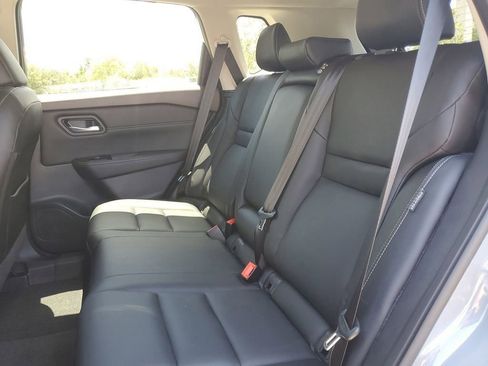 Used 2022 Nissan Rogue SL image 17