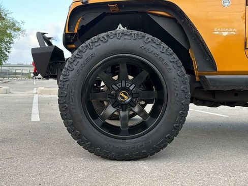 Used 2014 Jeep Wrangler Unlimited Sahara w/ Dual Top Group image 12