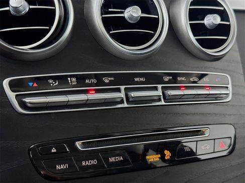 Used 2016 Mercedes-Benz GLC 300 4MATIC image 16
