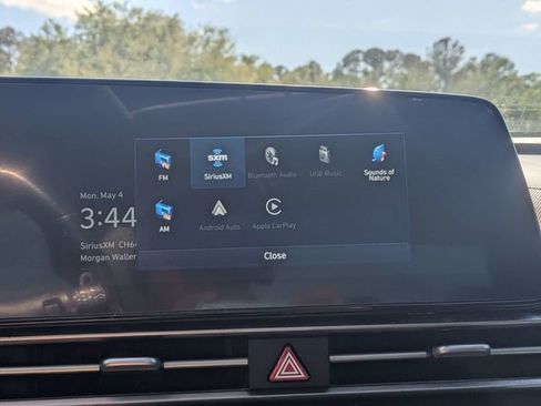 Used 2022 Hyundai Elantra Limited FWD image 22
