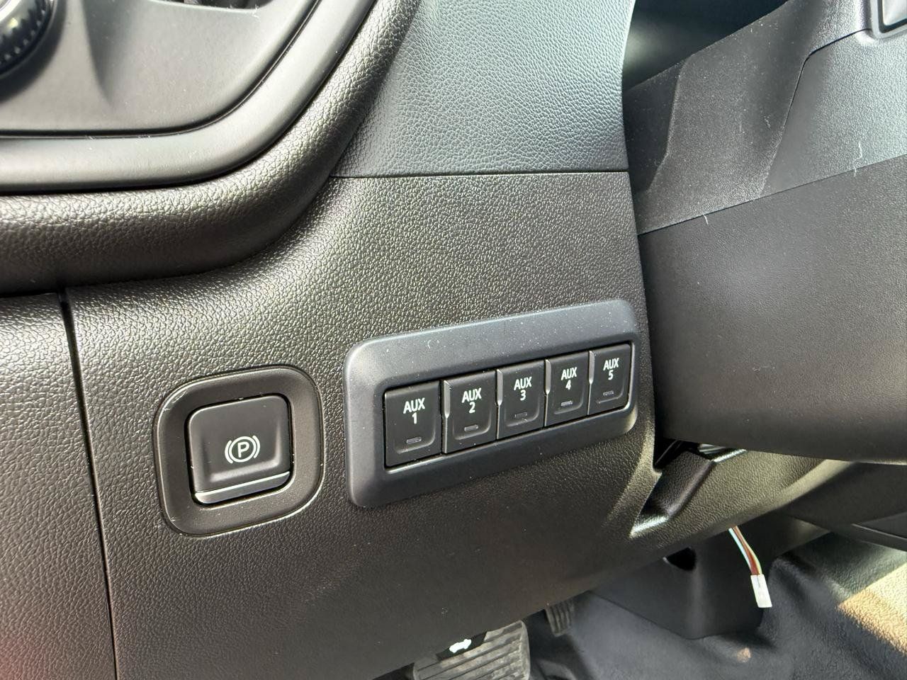 Used 2022 GMC Sierra 3500 Pro w/ Convenience Package AWD/4WD image 24