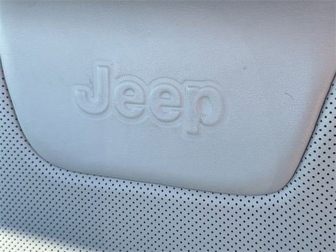 Certified 2020 Jeep Cherokee Limited image 16