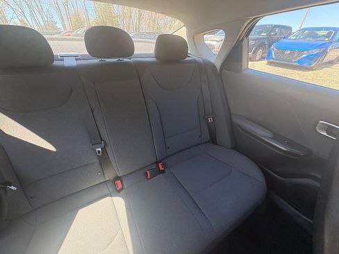 Used 2025 Kia K4 FWD image 35