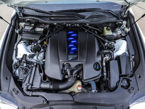 Used 2016 Lexus RC F image 21