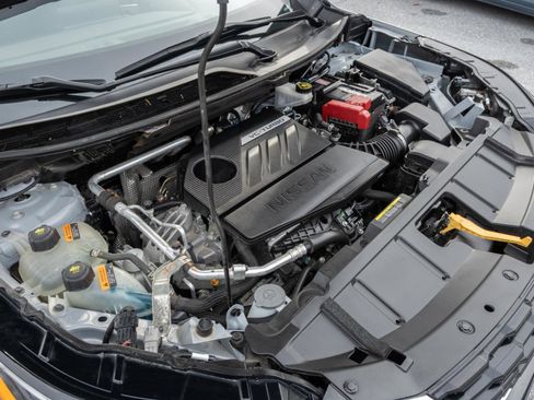 Used 2023 Nissan Rogue SV image 38