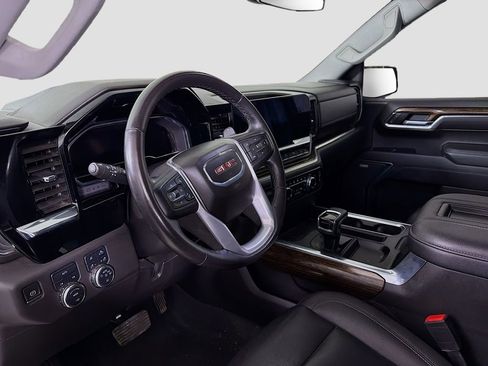 Used 2022 GMC Sierra 1500 Elevation w/ Elevation Premium Package AWD/4WD image 10