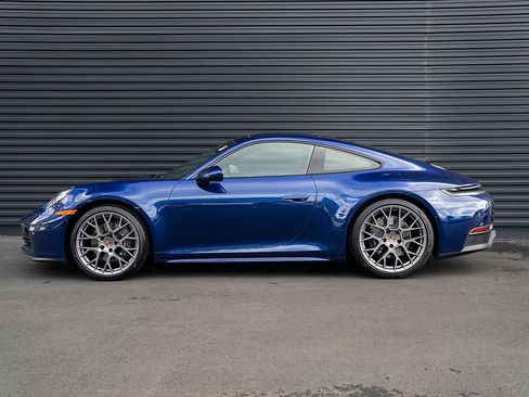 Certified 2025 Porsche 911 Carrera image 2