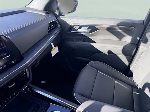 New 2026 Chevrolet Tahoe Premier image 30