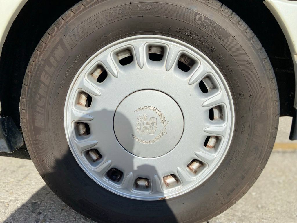 Used 1993 Cadillac Allante FWD image 11