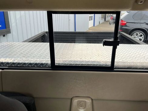 Used 2004 Ford Ranger XLT image 12