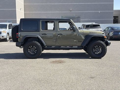 Used 2025 Jeep Wrangler Unlimited Sport AWD/4WD image 6